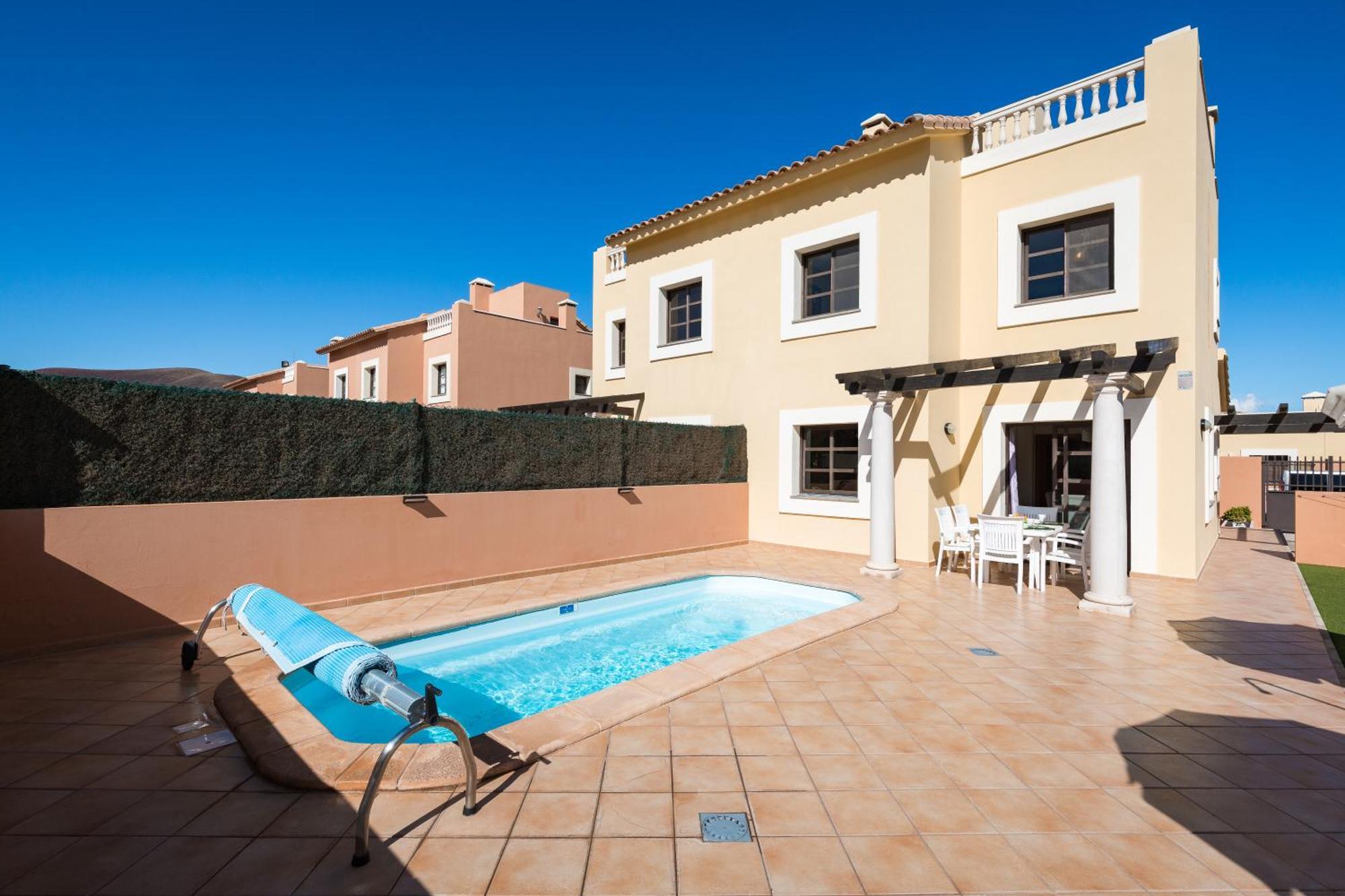 קורלחו Home2Book Private Pool & Terrace, Aloha Sun Villa מראה חיצוני תמונה